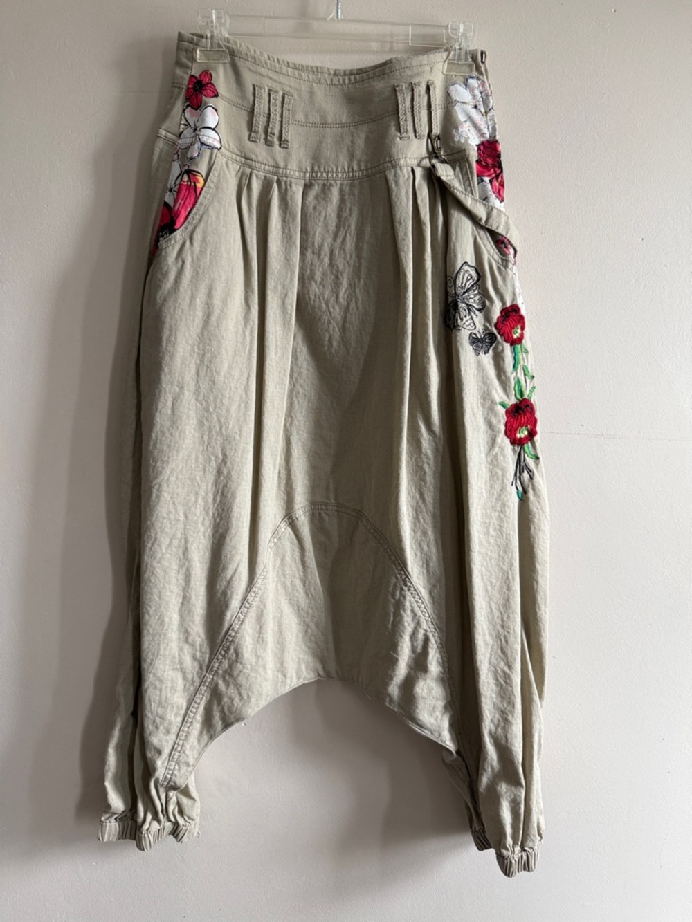 Desigual Beige Cropped Harem Pants with Red & Pink Floral Embroidery
